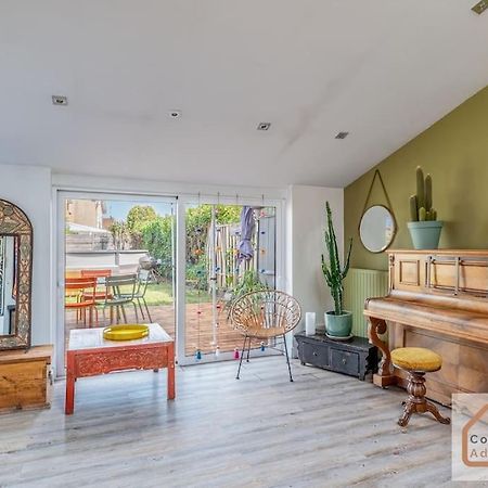 Maison A Lyon Parilly Avec Piscine, Jardin, Parking Prive & Proche Eurexpo Vénissieux Eksteriør bilde